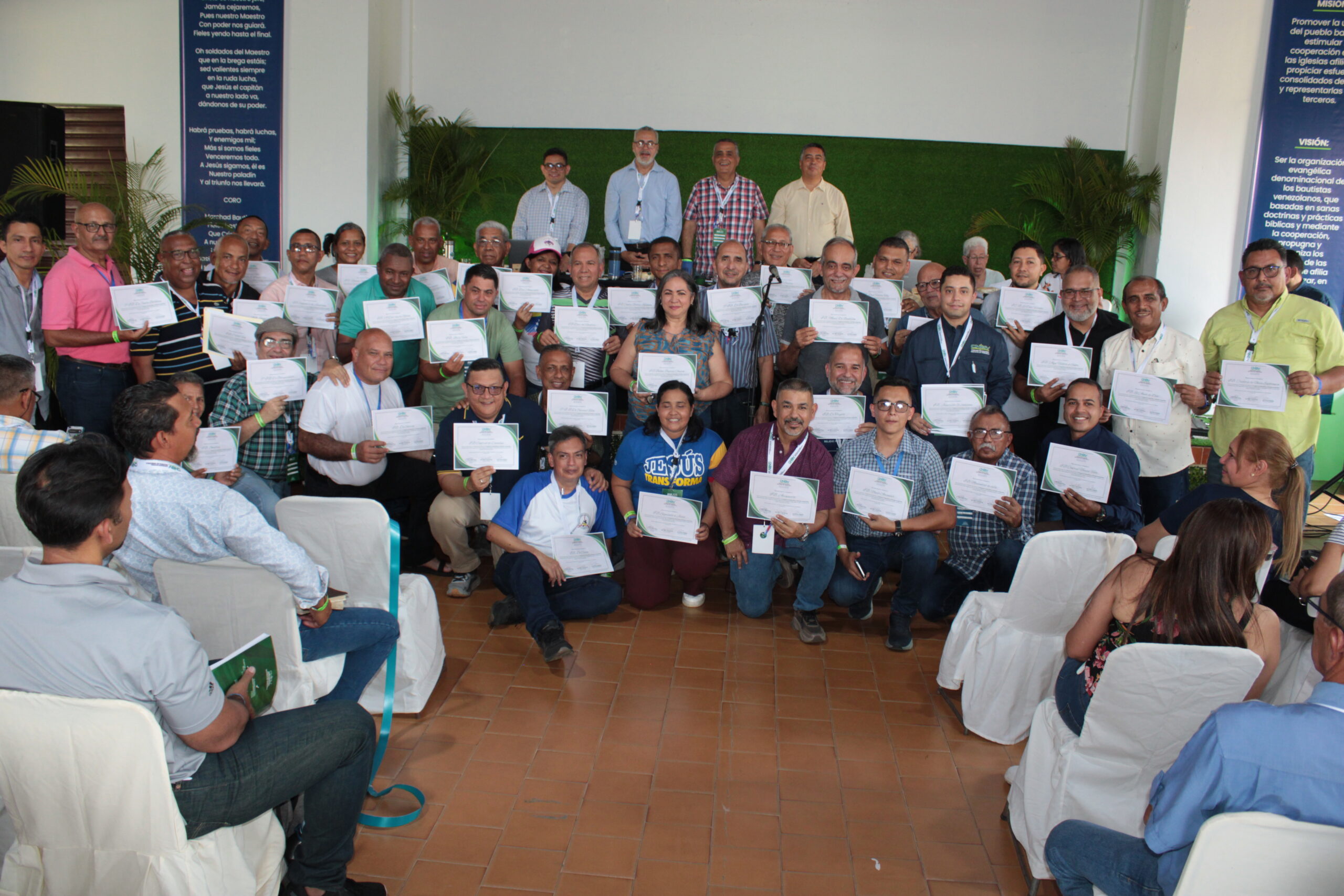 50 iglesias fueron reconocidas por su compromiso con el plan cooperativo